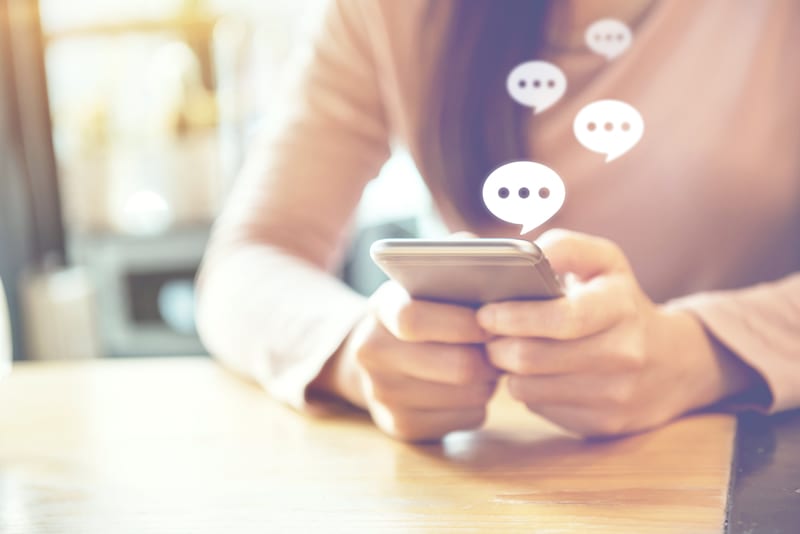 live-chat-1 live-chat-1